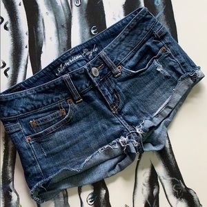 AMERICAN EAGLE 🦅 SHORE LOW SHORTIE SIZE 0